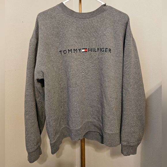 Tommy Hilfiger Embroidered Crew Neck Sweatshirt - Picture 4 of 6
